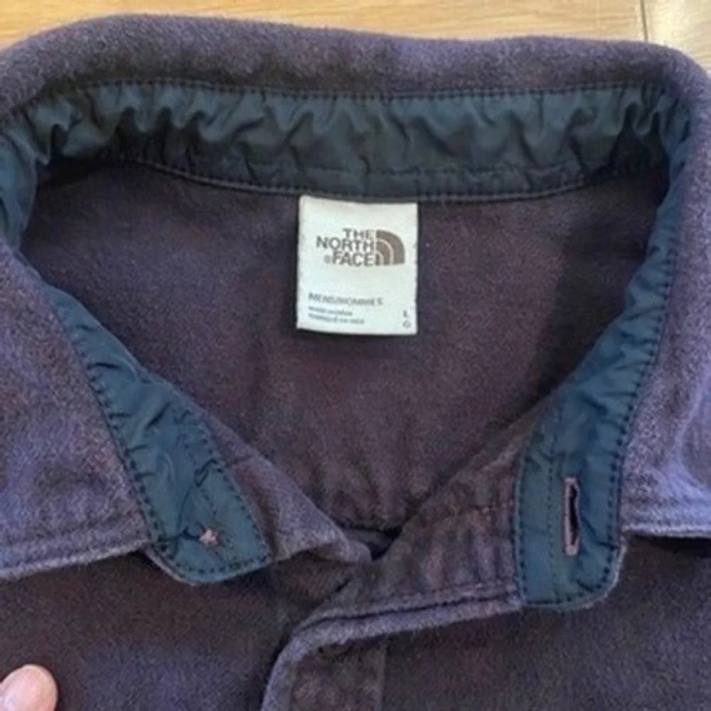 The North Face Mens Long Sleeve Button Down Flannel Shirt Plum Purple Large